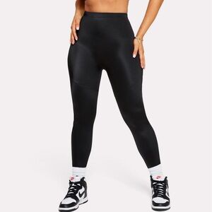 YITTY Headliner Shaping High Waist Legging black